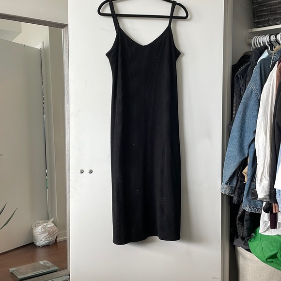 Ribbed Black Dress - Picture 1 of 2